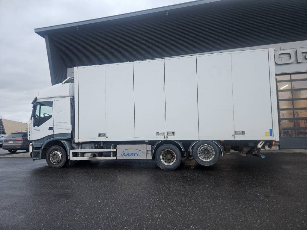 Iveco Stralis 6x2 - Box truck: picture 5 Iveco Stralis 6x2 - Box truck: picture 5