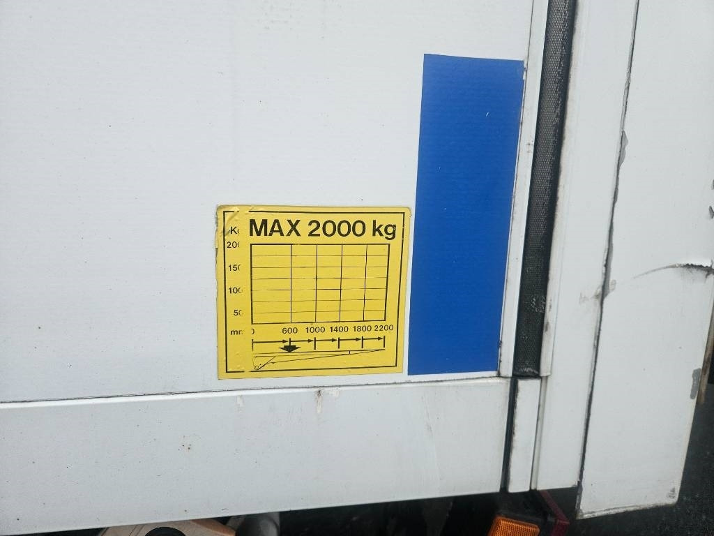 Box truck Iveco Stralis 6x2: picture 6