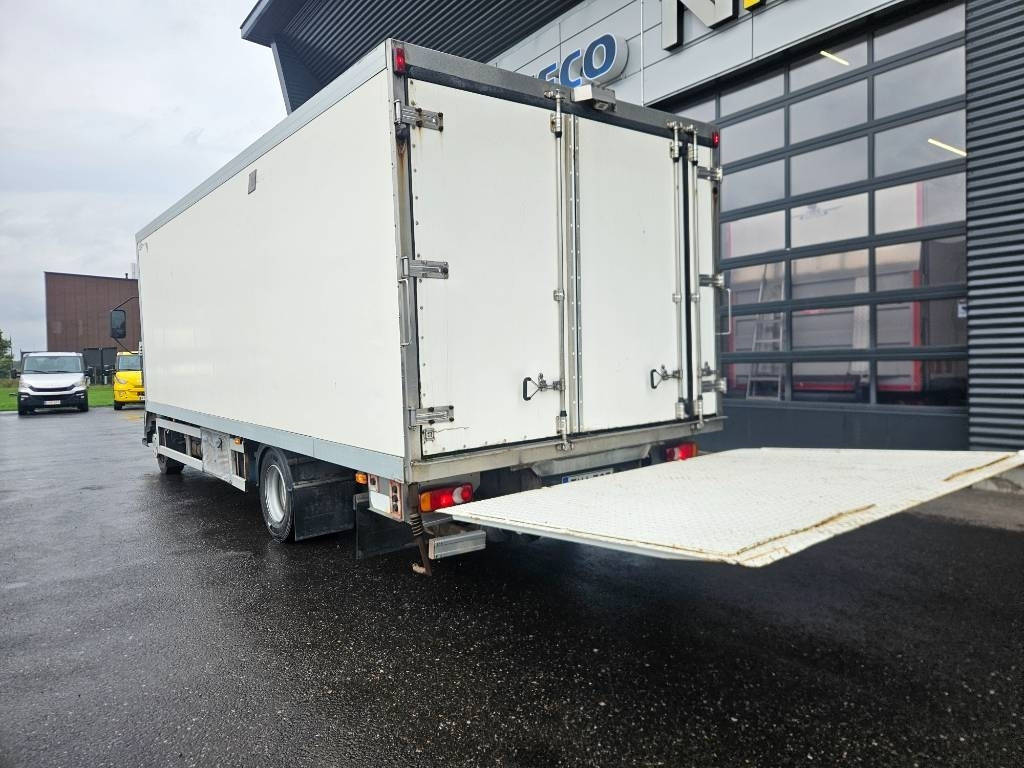 Renault Midlum 220 - Refrigerator truck: picture 5 Renault Midlum 220 - Refrigerator truck: picture 5