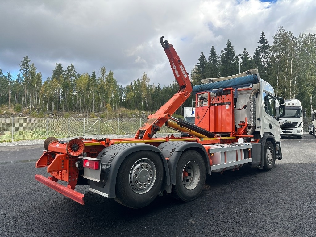 Scania P 370 6x2*4 - Hook lift truck: picture 3 Scania P 370 6x2*4 - Hook lift truck: picture 3