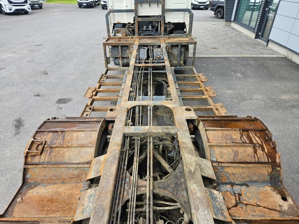 Timber truck Volvo FH12 8x4: picture 7