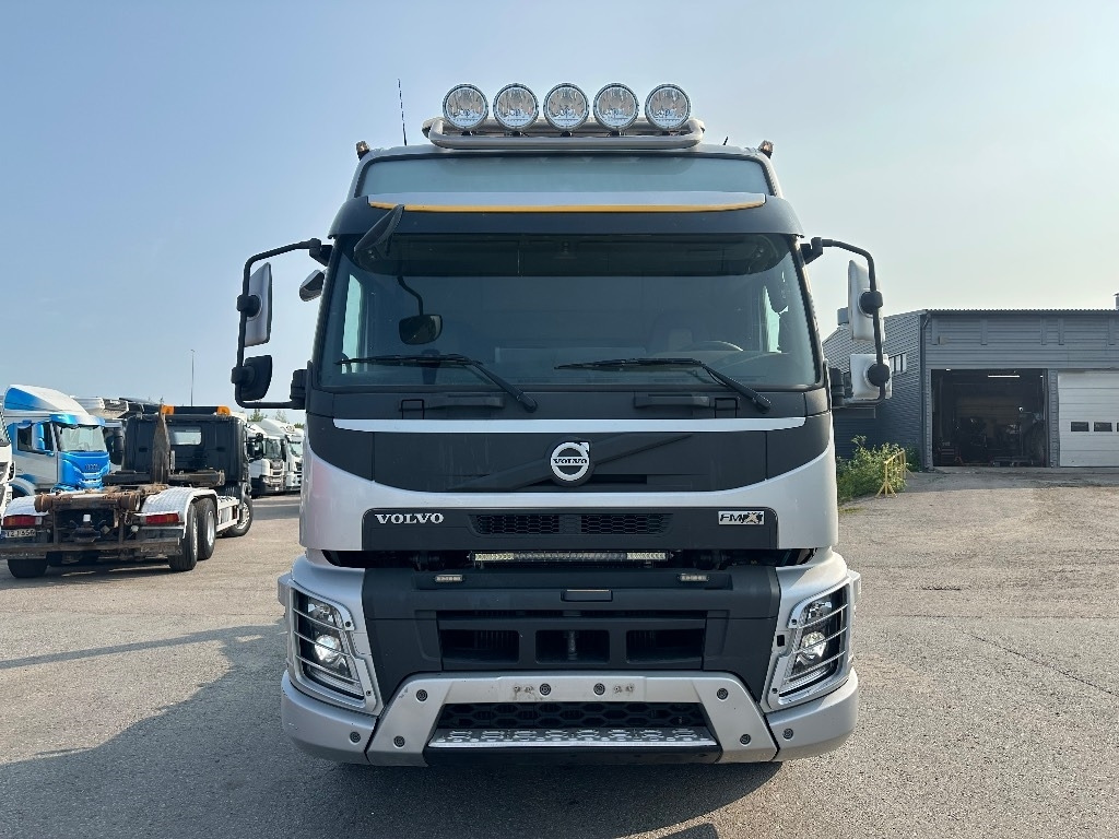 Volvo FMX 510 8x4*4 - Hook lift truck: picture 2 Volvo FMX 510 8x4*4 - Hook lift truck: picture 2