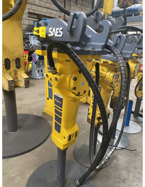 Epiroc SB152 - Hydraulic hammer for Construction machinery: picture 3 Epiroc SB152 - Hydraulic hammer for Construction machinery: picture 3
