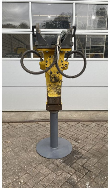 Epiroc SB452 - Hydraulic hammer for Construction machinery: picture 4 Epiroc SB452 - Hydraulic hammer for Construction machinery: picture 4