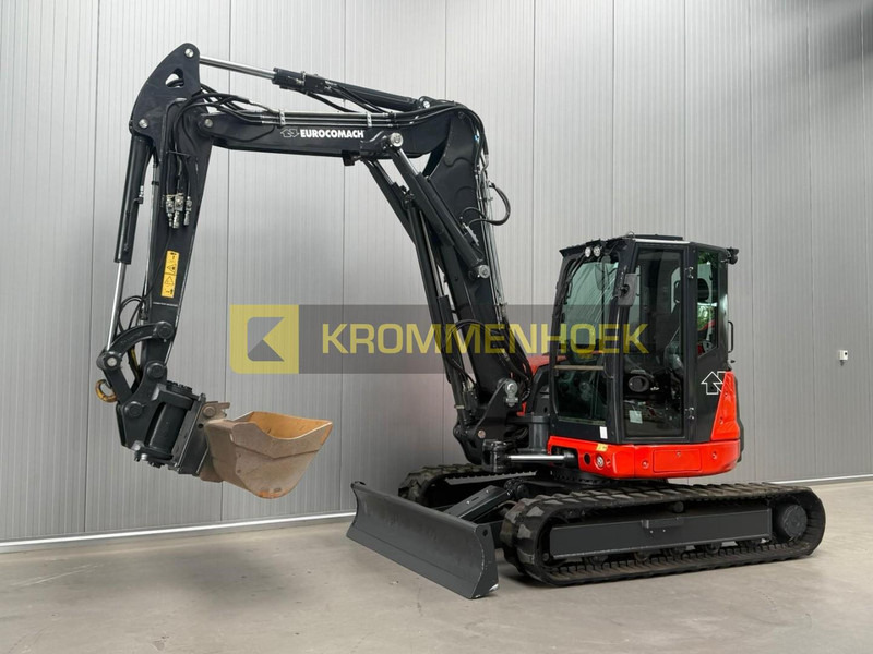 Eurocomach ES 100 TR Powertilt - Mini excavator: picture 2 Eurocomach ES 100 TR Powertilt - Mini excavator: picture 2
