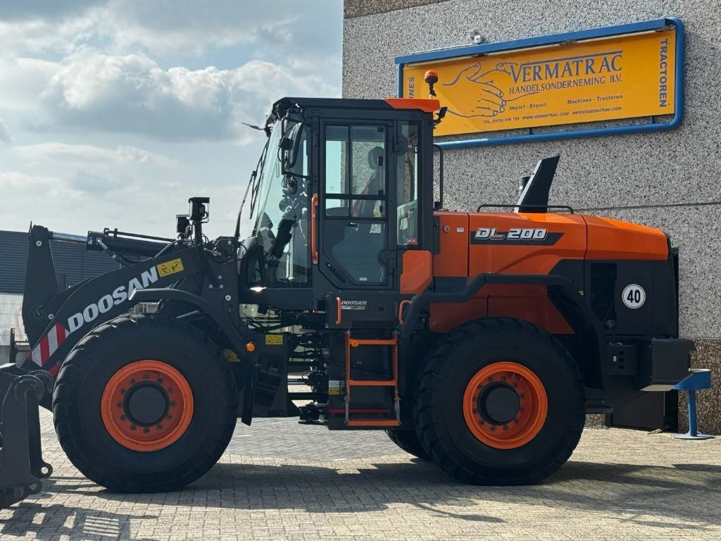 Develon DOOSAN DL200-7, central lubrication, 2022 - Skid steer loader: picture 4 Develon DOOSAN DL200-7, central lubrication, 2022 - Skid steer loader: picture 4