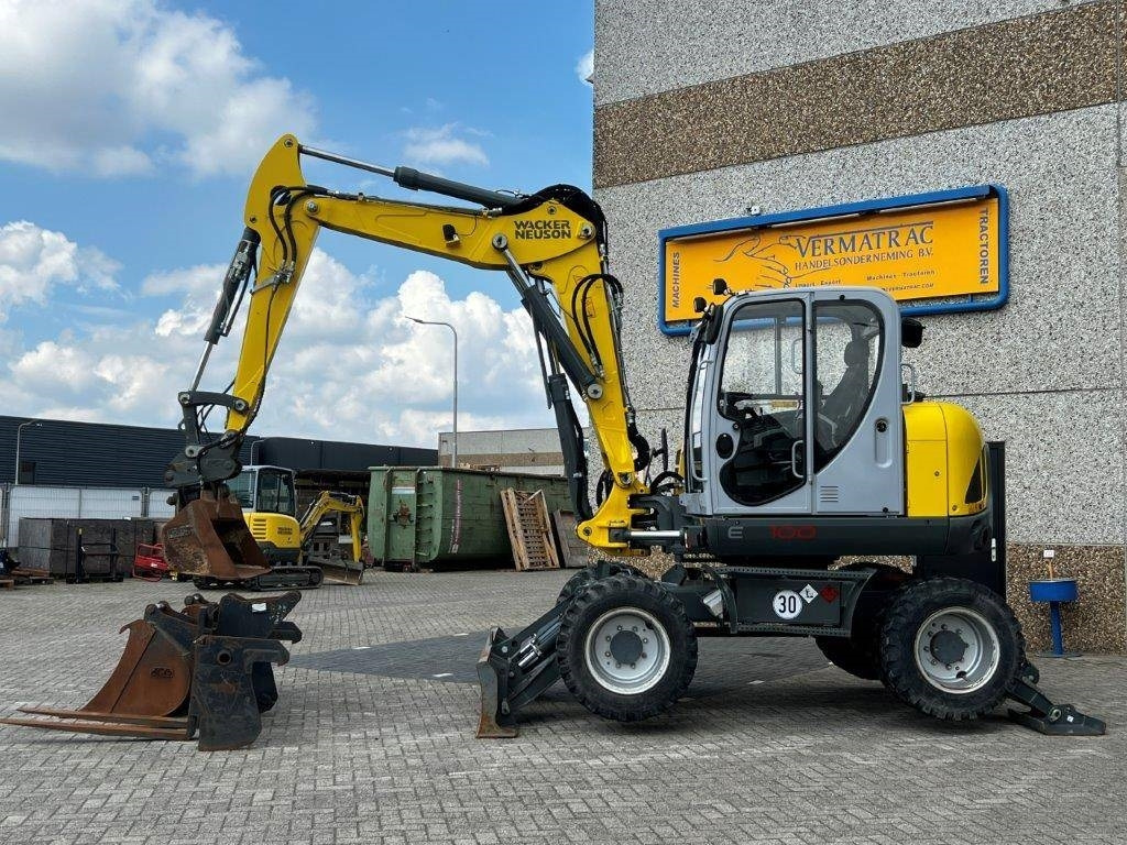 Wacker Neuson EW100 – 1376 hours – 2019!! - Wheel excavator: picture 2 Wacker Neuson EW100 – 1376 hours – 2019!! - Wheel excavator: picture 2