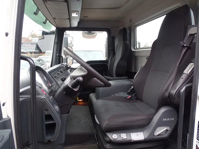 MAN TGL 8.180 TIJHOF AIRCO LIER SPER DIFF - Autotransporter truck: picture 4 MAN TGL 8.180 TIJHOF AIRCO LIER SPER DIFF - Autotransporter truck: picture 4