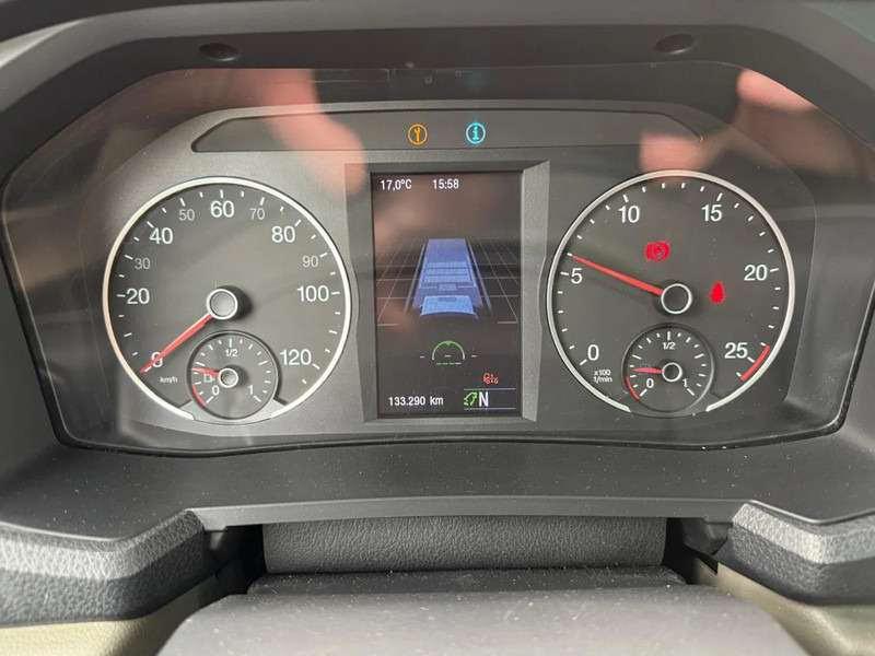 Container transporter/ Swap body truck MAN TGX 26.470 Haakarm VDL 21.T XLX Bed Fridge Smart Select: picture 9 Container transporter/ Swap body truck MAN TGX 26.470 Haakarm VDL 21.T XLX Bed Fridge Smart Select: picture 9