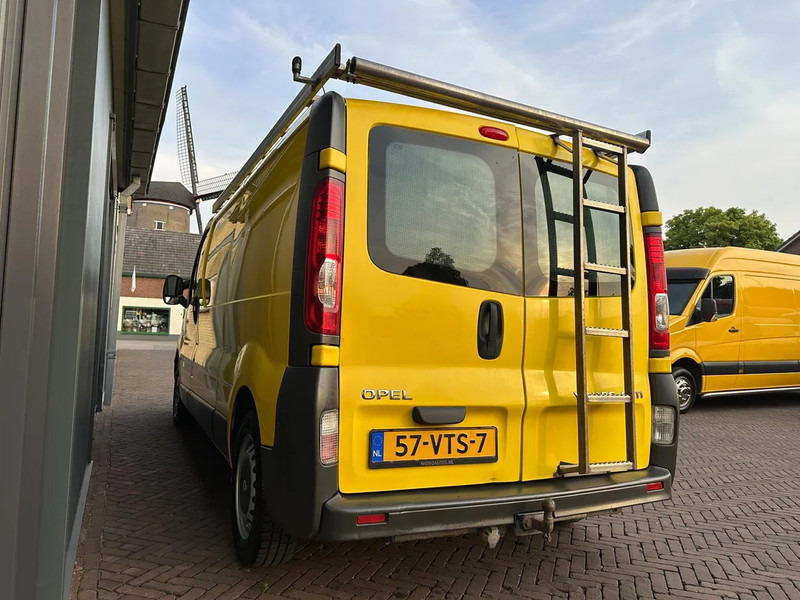 Opel Vivaro 2.0CDTI 84KW 2.9 TON L2H1 3ZITS AIRCO IMPERIAL - Small van: picture 3 Opel Vivaro 2.0CDTI 84KW 2.9 TON L2H1 3ZITS AIRCO IMPERIAL - Small van: picture 3