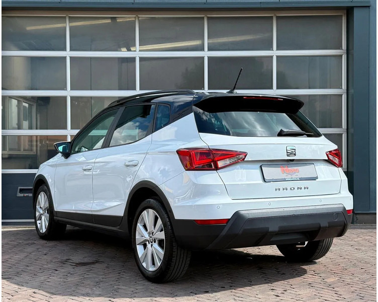 SEAT Arona 1.0 TSI Style Business Intense Carplay Dealeronderhouden Cruise Clima Navi Camera - SUV: picture 4 SEAT Arona 1.0 TSI Style Business Intense Carplay Dealeronderhouden Cruise Clima Navi Camera - SUV: picture 4