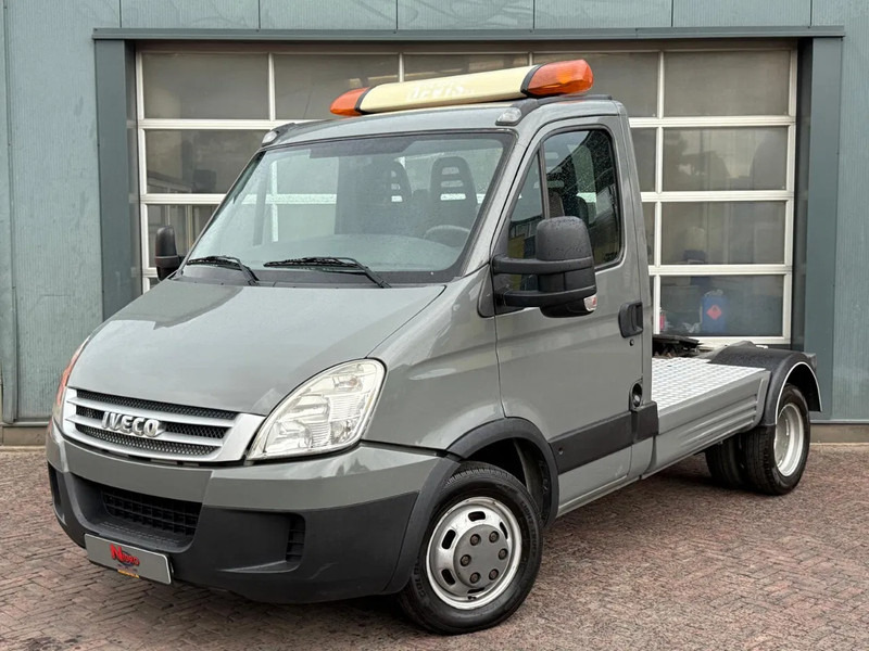 Iveco Daily 35C18 BE TREKKER 3 ZITS EURO 5 12 TON - Tractor unit: picture 3 Iveco Daily 35C18 BE TREKKER 3 ZITS EURO 5 12 TON - Tractor unit: picture 3