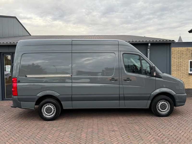 Volkswagen Crafter 50 2.0 136 PK 3 zits Airco Cruise Camera Nette Auto! 11/2015 - Panel van: picture 2 Volkswagen Crafter 50 2.0 136 PK 3 zits Airco Cruise Camera Nette Auto! 11/2015 - Panel van: picture 2