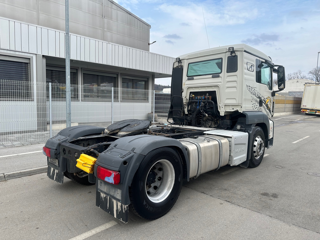 MAN TGS 18.400 4X2 z hydrauliko - Tractor unit: picture 4 MAN TGS 18.400 4X2 z hydrauliko - Tractor unit: picture 4