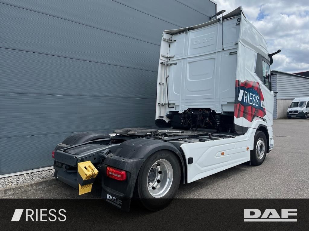 DAF XG+ 530 FT Alcoa Leder Intarder Standklima Hydra DAF XG+ 530 FT Alcoa Leder Intarder Standklima Hydra - Tractor unit: picture 3 DAF XG+ 530 FT Alcoa Leder Intarder Standklima Hydra DAF XG+ 530 FT Alcoa Leder Intarder Standklima Hydra - Tractor unit: picture 3