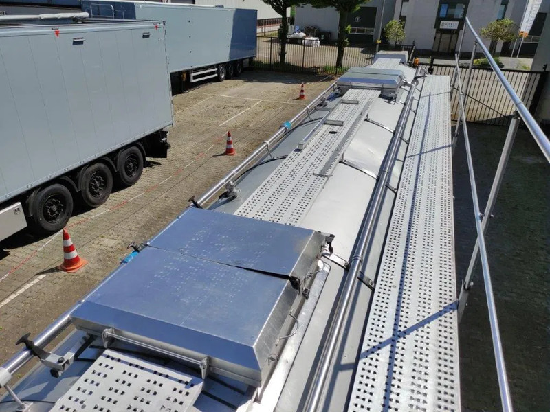 Tank semi-trailer Burg 26165 liter Tankoplegger 1 kamer MET RVS Pomp: picture 9 Tank semi-trailer Burg 26165 liter Tankoplegger 1 kamer MET RVS Pomp: picture 9