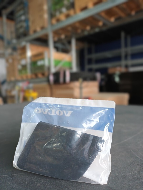 VOLVO CAP 21571558 - Lights/ Lighting for Truck: picture 1 VOLVO CAP 21571558 - Lights/ Lighting for Truck: picture 1