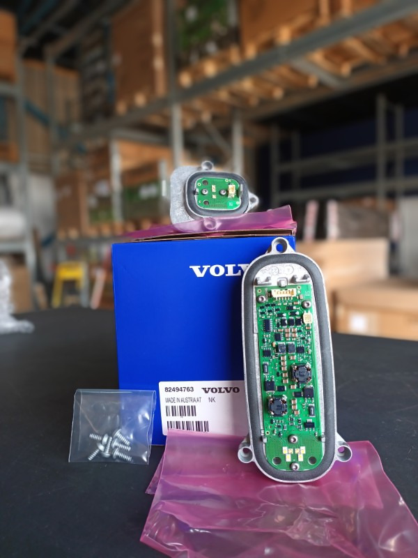 VOLVO MODULE - 82494763 - Electrical system for Truck: picture 1 VOLVO MODULE - 82494763 - Electrical system for Truck: picture 1