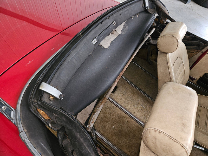 Car Alfa Romeo Spider 2000: picture 13