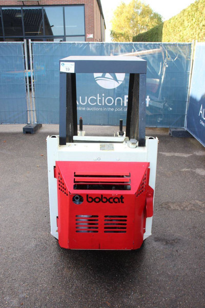 Bobcat 343 - Wheel loader: picture 4 Bobcat 343 - Wheel loader: picture 4