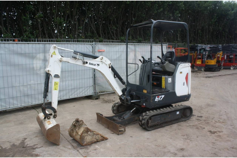 Mini excavator Bobcat E17: picture 16