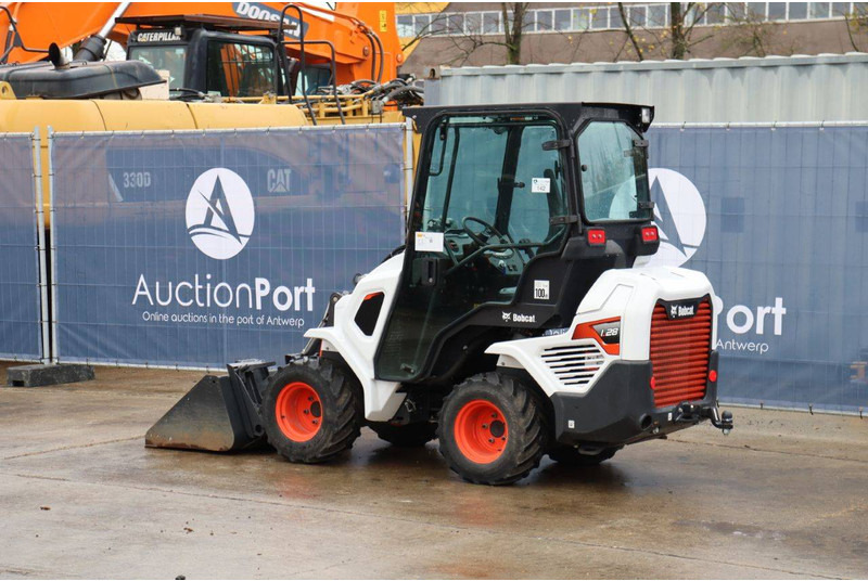 Bobcat L28 - Wheel loader: picture 3 Bobcat L28 - Wheel loader: picture 3