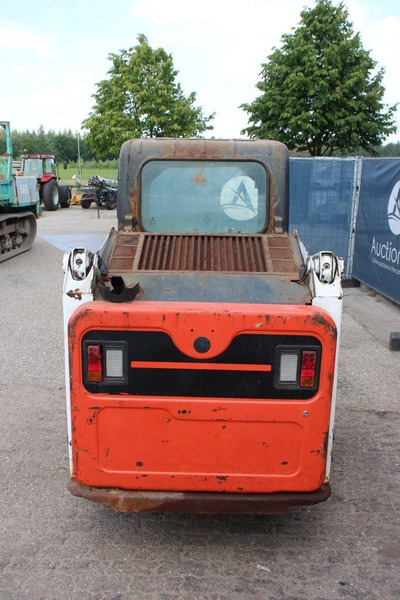 Bobcat S450 - Wheel loader: picture 4 Bobcat S450 - Wheel loader: picture 4