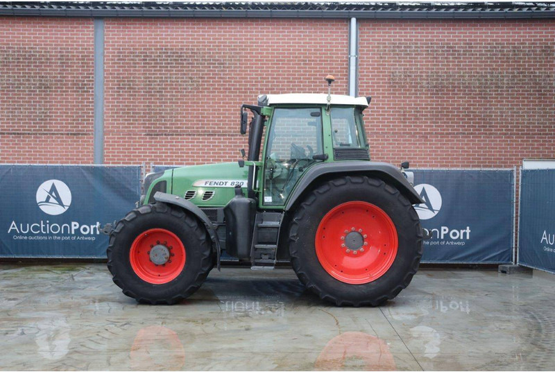 Fendt 820 Vario TMS - Farm tractor: picture 2 Fendt 820 Vario TMS - Farm tractor: picture 2