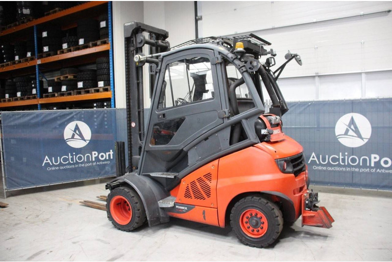 Fenwick-Linde H40T-02 - LPG forklift: picture 3 Fenwick-Linde H40T-02 - LPG forklift: picture 3