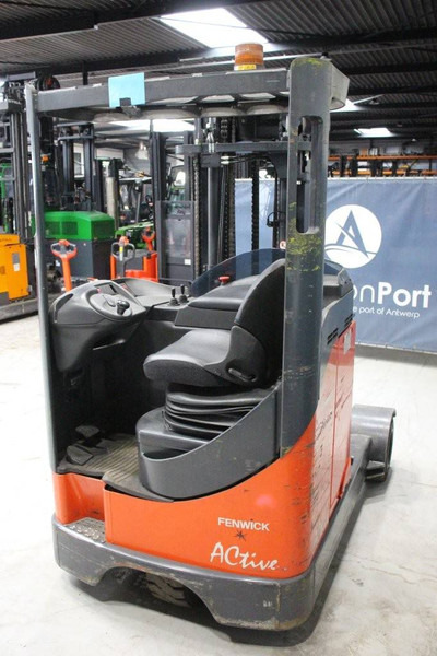 Fenwick-Linde R20G-03 - Reach truck: picture 5 Fenwick-Linde R20G-03 - Reach truck: picture 5