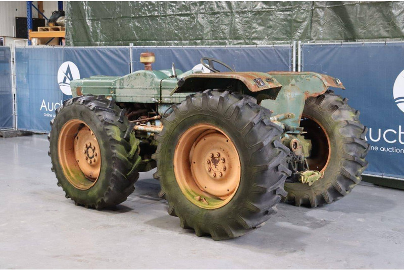 Ford County 1004 - Farm tractor: picture 3 Ford County 1004 - Farm tractor: picture 3
