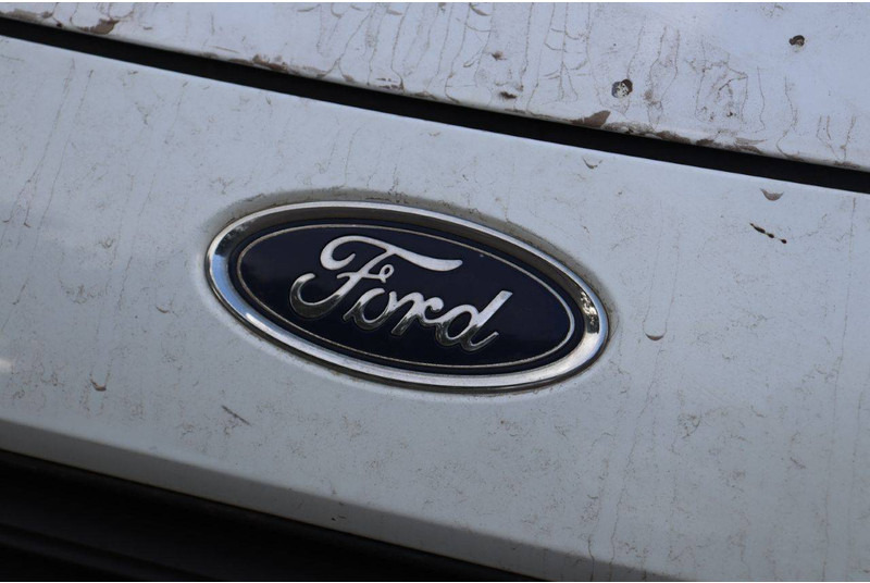 Panel van Ford Transit Courier: picture 11