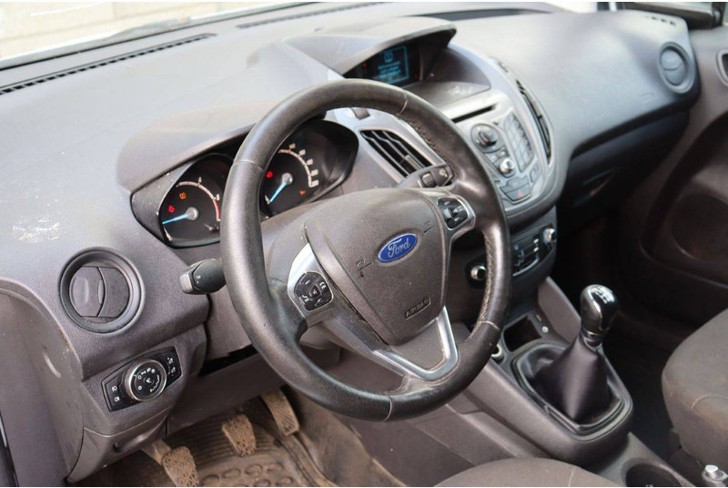 Panel van Ford Transit Courier: picture 20