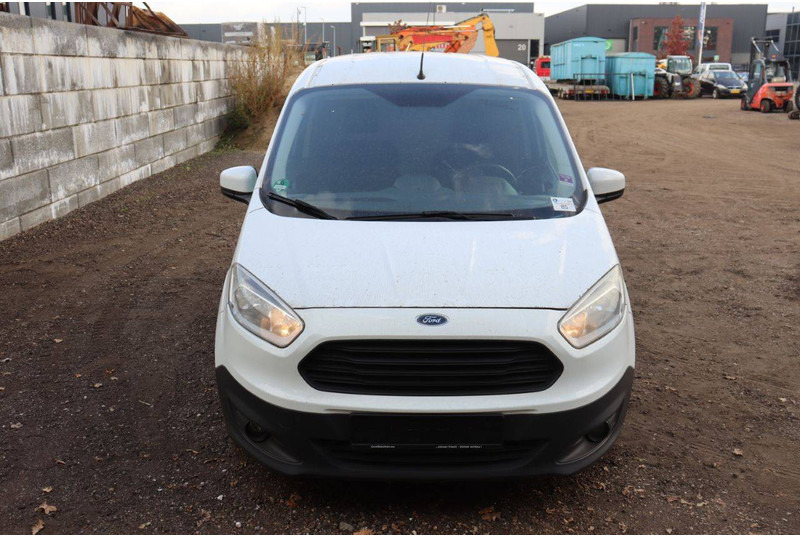 Panel van Ford Transit Courier: picture 8