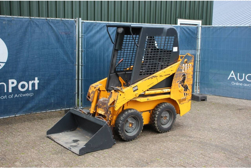 Wheel loader Gehl SL2012: picture 8