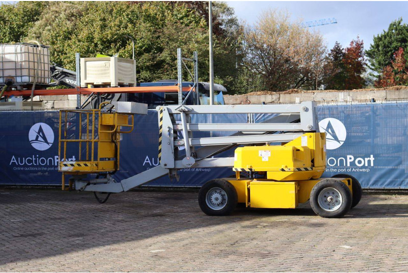 Genie Z-45/22 - Articulated boom: picture 3 Genie Z-45/22 - Articulated boom: picture 3