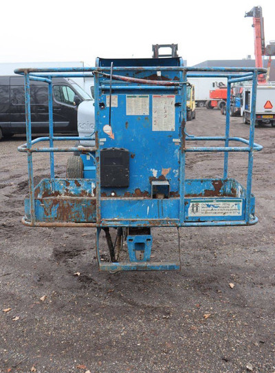 Articulated boom Genie Z45: picture 9