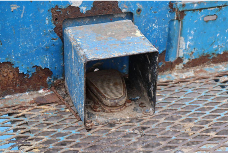 Articulated boom Genie Z45: picture 15