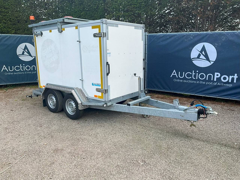 HOKA TA02 - Closed box trailer: picture 2 HOKA TA02 - Closed box trailer: picture 2