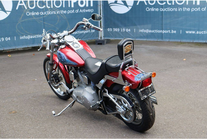 Harley-Davidson Deuce Softail - Motorcycle: picture 4 Harley-Davidson Deuce Softail - Motorcycle: picture 4