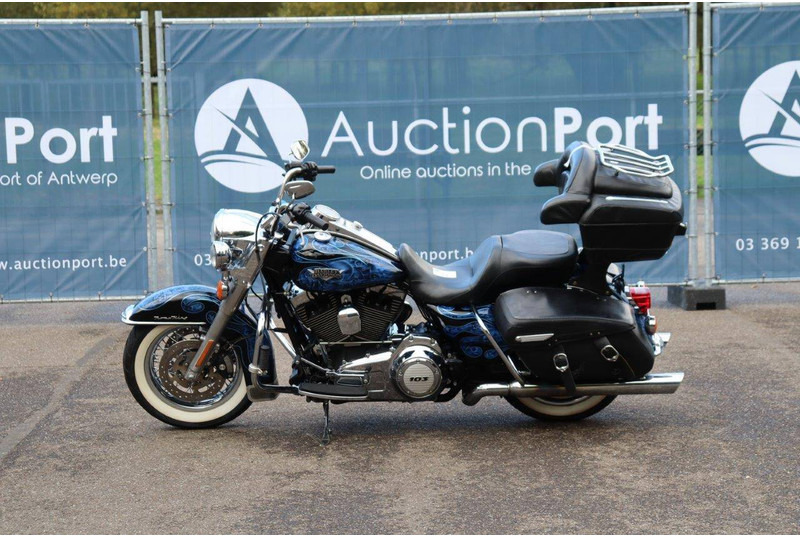 Harley-Davidson Road King Classic Touring - Motorcycle: picture 2 Harley-Davidson Road King Classic Touring - Motorcycle: picture 2