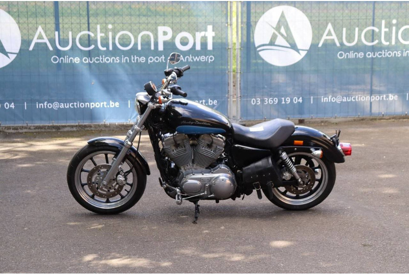 Harley-Davidson Sportster XL883 - Motorcycle: picture 1 Harley-Davidson Sportster XL883 - Motorcycle: picture 1