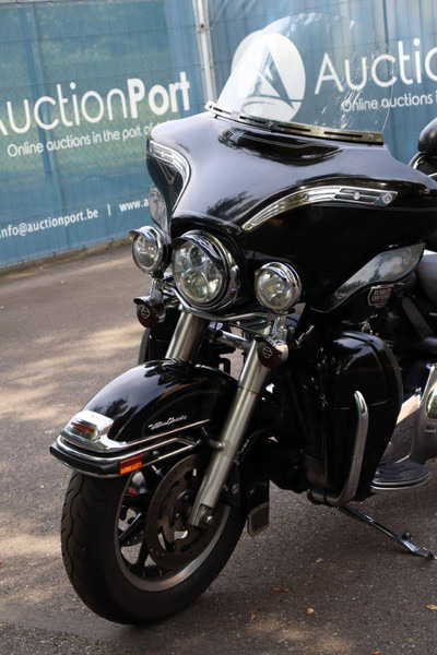 Motorcycle Harley-Davidson Ultra Classic: picture 11 Motorcycle Harley-Davidson Ultra Classic: picture 11