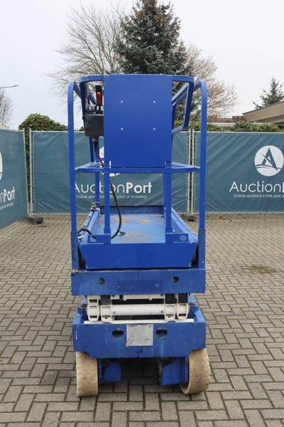 Scissor lift Haulotte COMPACT 8: picture 7 Scissor lift Haulotte COMPACT 8: picture 7