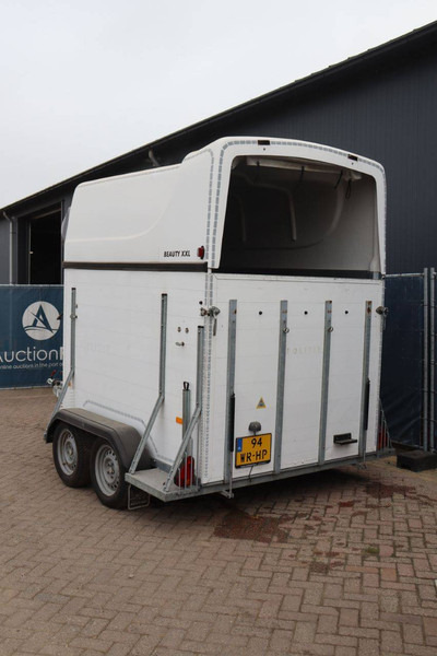 Hotra  - Horse trailer: picture 4 Hotra  - Horse trailer: picture 4