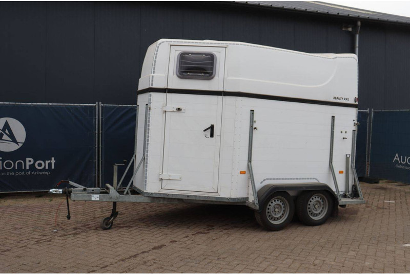 Hotra  - Horse trailer: picture 1 Hotra  - Horse trailer: picture 1