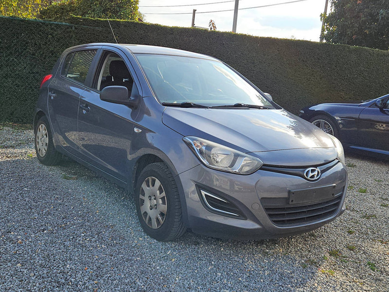 Hyundai i20 (I - update) 1.2 - Sedan: picture 3 Hyundai i20 (I - update) 1.2 - Sedan: picture 3