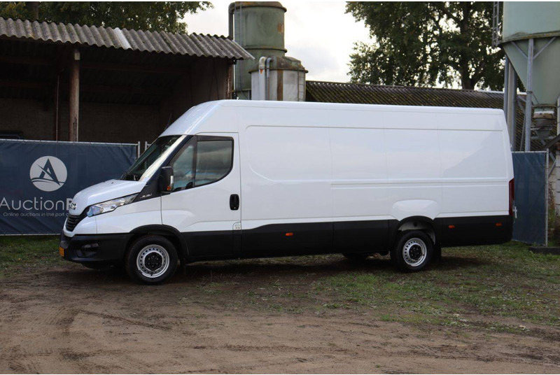 Iveco Daily van; Model Type: TS35SC2AA - Panel van: picture 1 Iveco Daily van; Model Type: TS35SC2AA - Panel van: picture 1