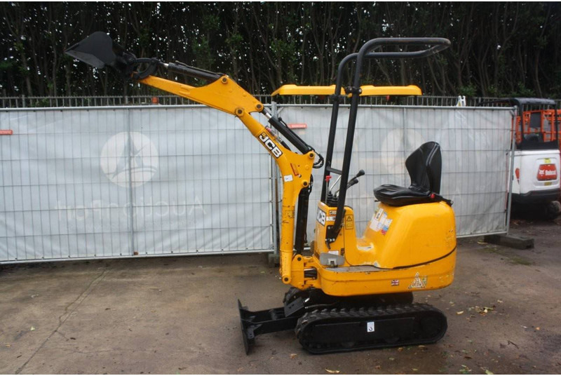 Mini excavator JCB 8008 CT: picture 10