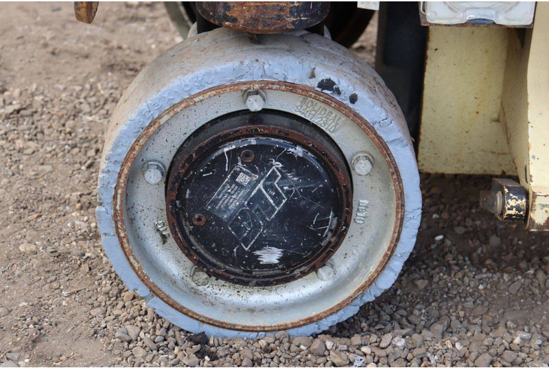 Scissor lift JLG 1930ES: picture 10